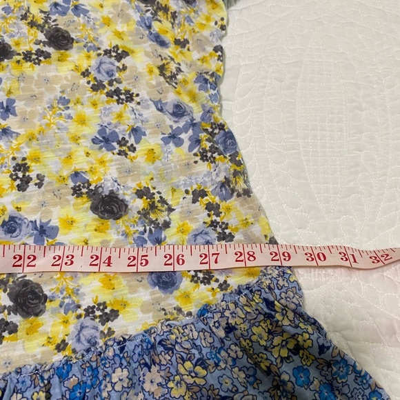 Cato Floral Blouse with Ruffled Sleeves - Picture 6 of 6